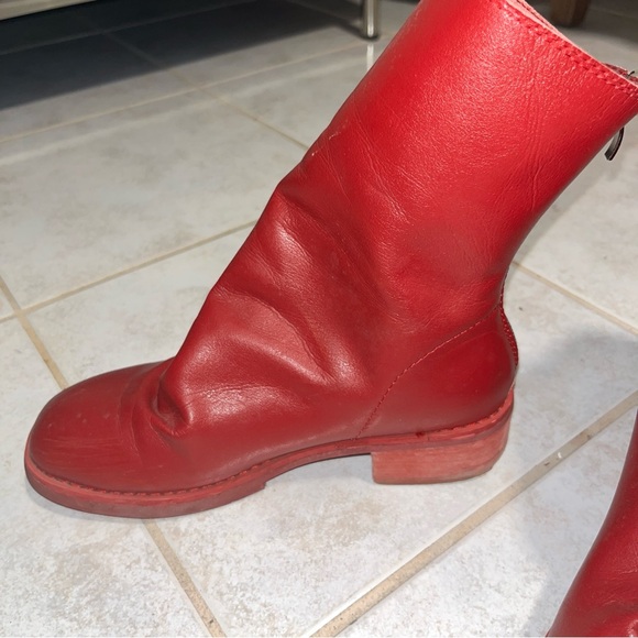 Vintage looking slouchy red leather boots - Picture 3 of 10